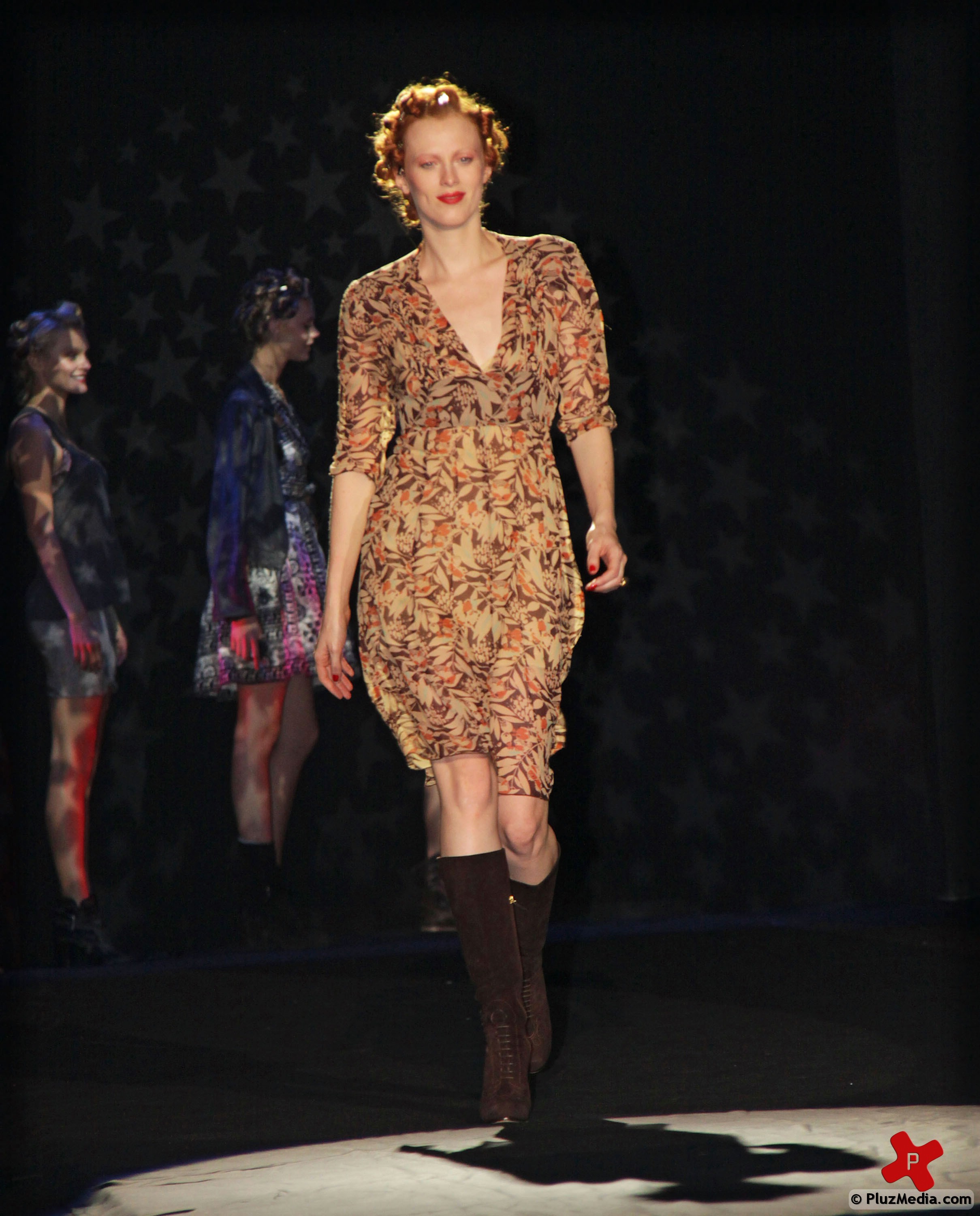 Mercedes Benz New York Fashion Week Spring 2012 - Anna Sui | Picture 76397